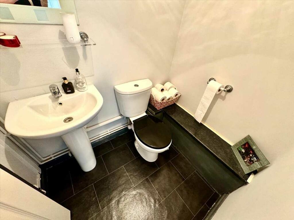 Additional property image - Graig Y Mynydd, Porth