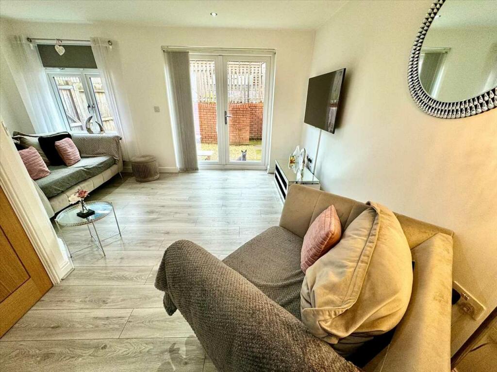 Additional property image - Highfields, Porth