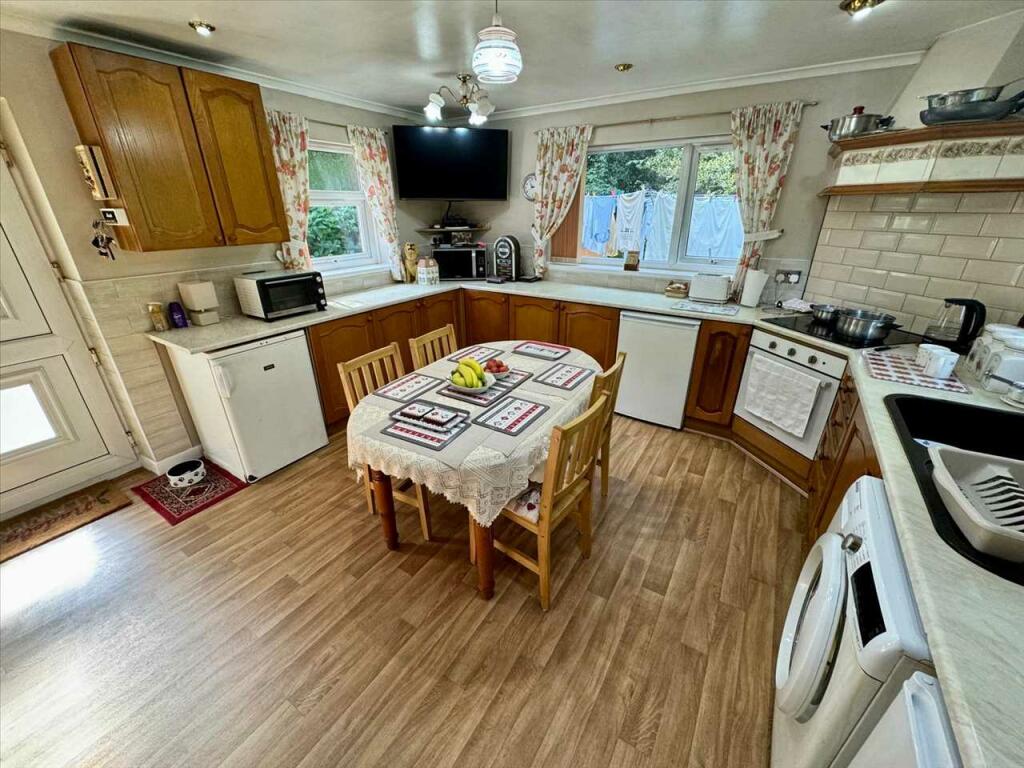 Additional property image - Tylacoch Cottage, Treorchy