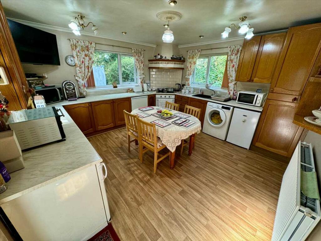 Additional property image - Tylacoch Cottage, Treorchy