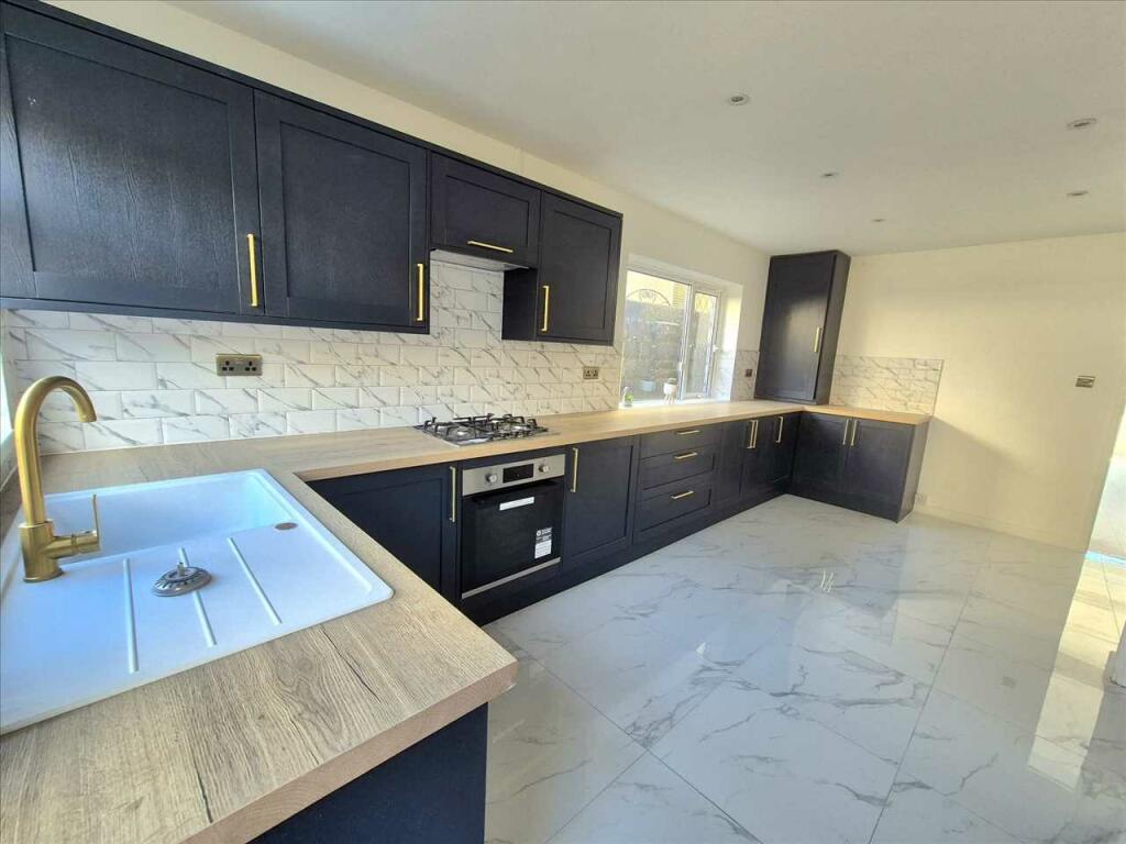 Additional property image - Thomas Street, Porth