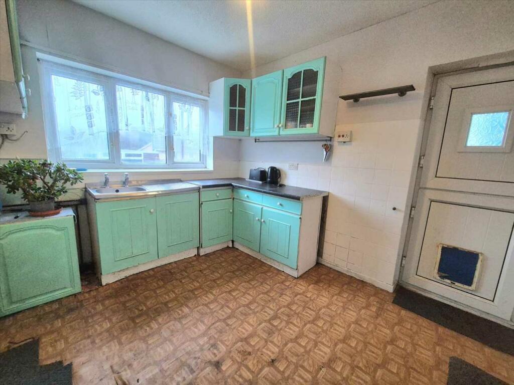 Additional property image - High Street, Porth