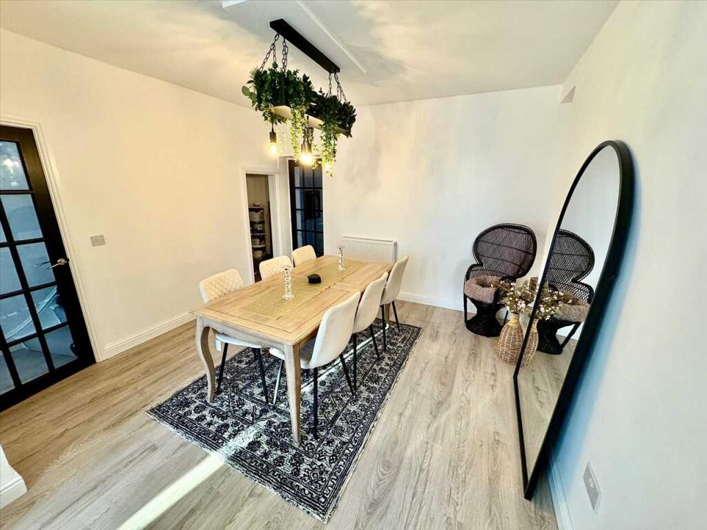 Additional property image - Berw Road, Tonypandy