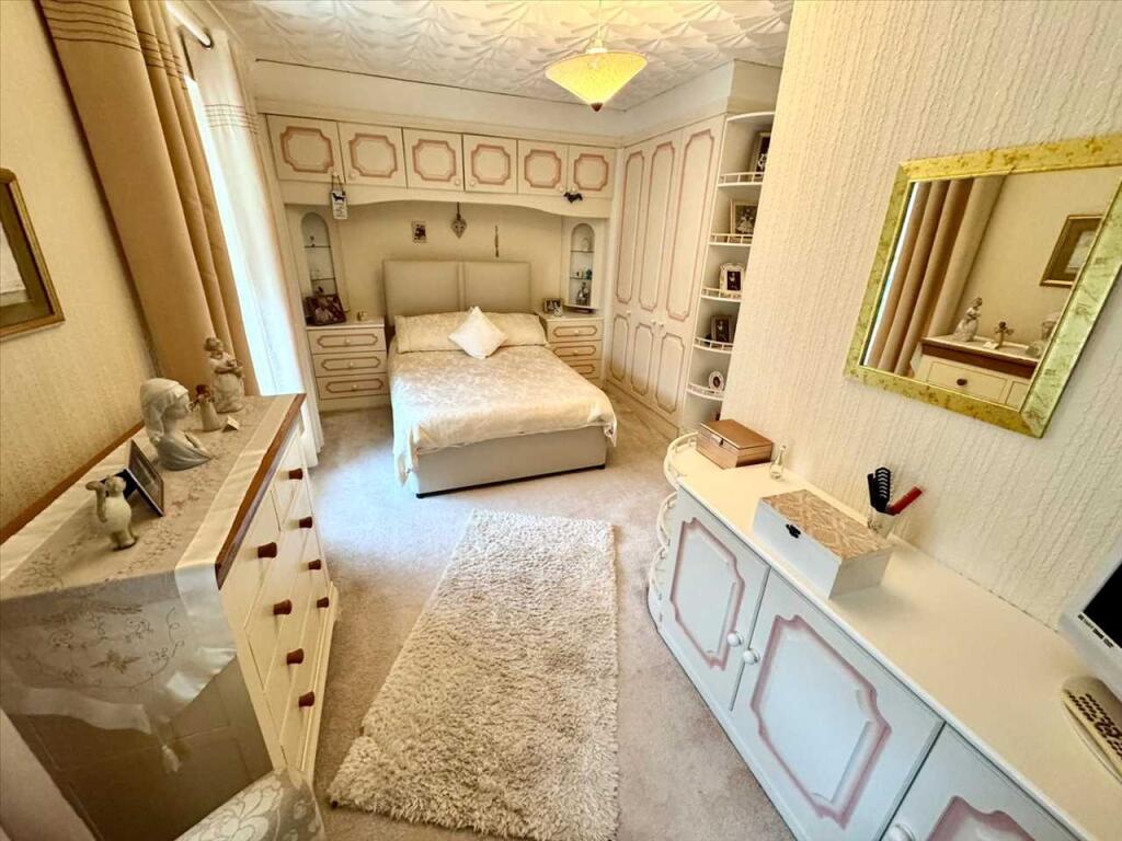 Additional property image - The Avenue, Porth