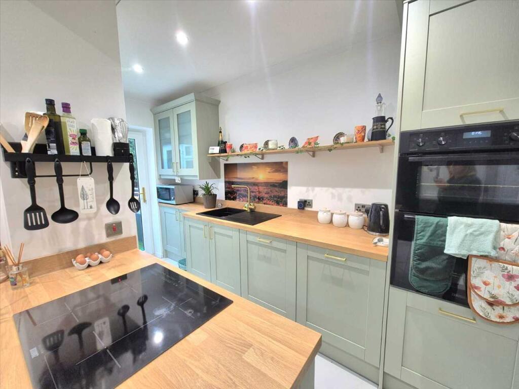 Additional property image - Greenmeadow Terrace, Tonypandy
