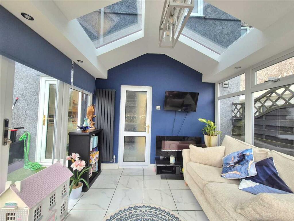 Additional property image - Greenmeadow Terrace, Tonypandy