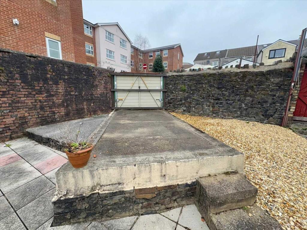 Additional property image - Cemetery Road, Porth