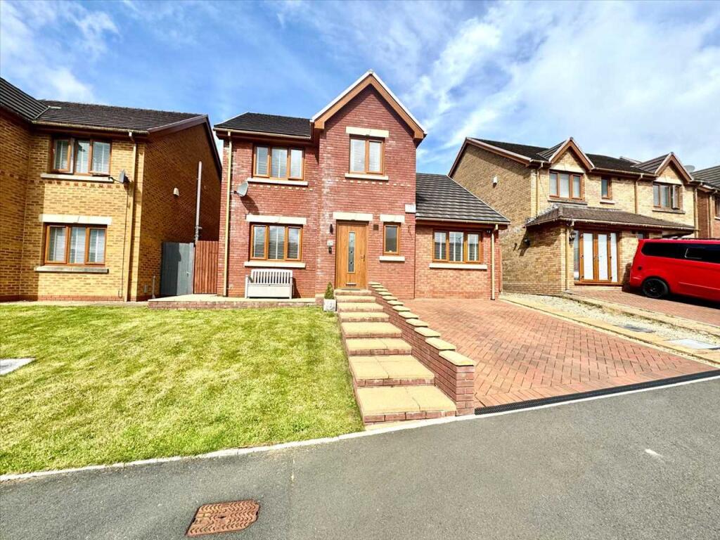 Main image of property: Pleasant Heights, Porth