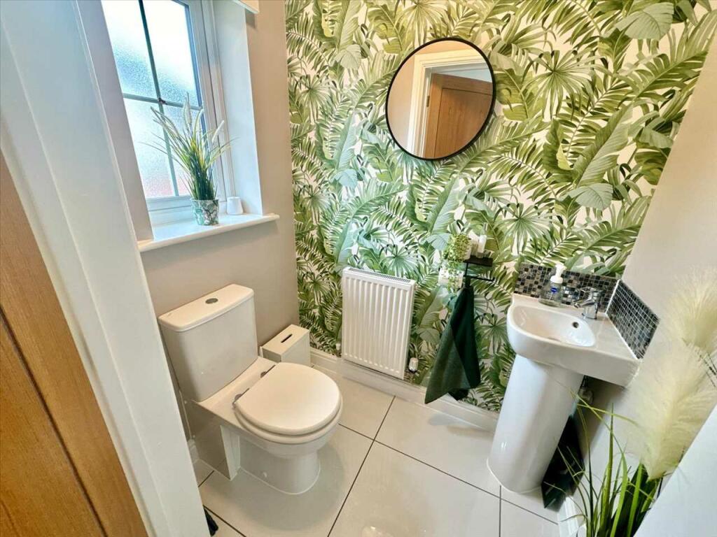 Additional property image - Highfields, Porth
