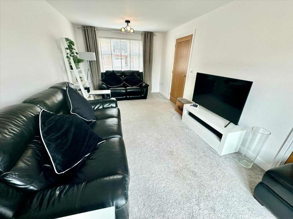 Additional property image - Highfields, Porth
