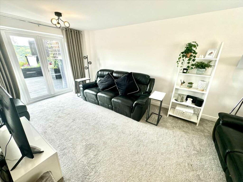 Additional property image - Highfields, Porth