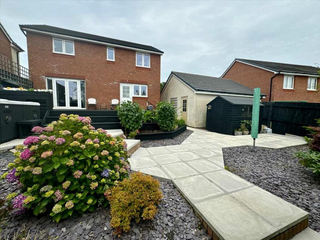 Additional property image - Highfields, Porth
