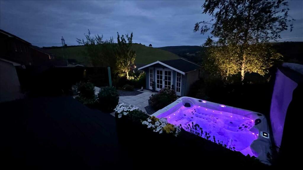Additional property image - Highfields, Porth