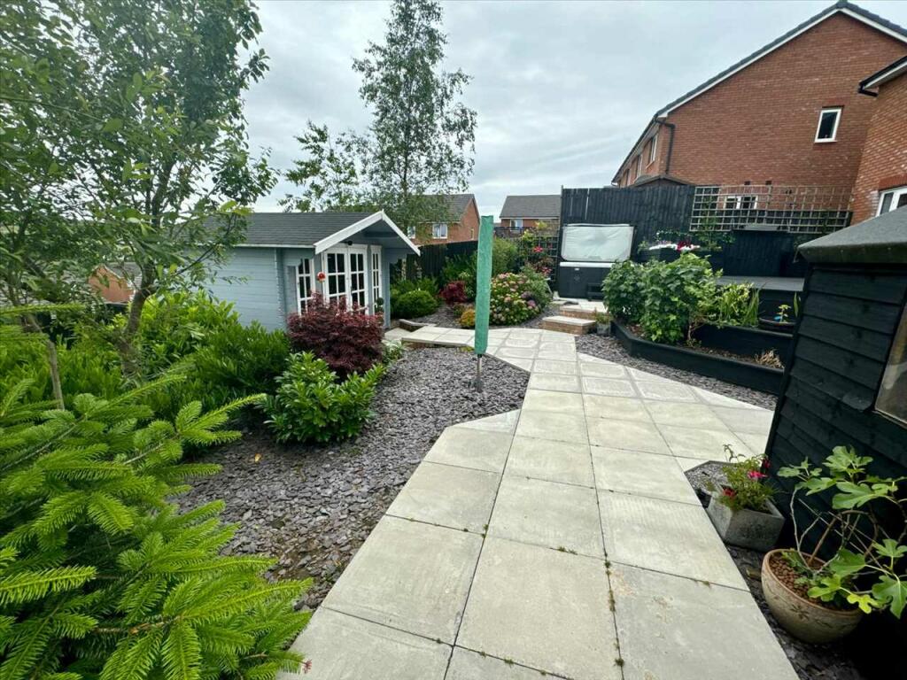 Additional property image - Highfields, Porth