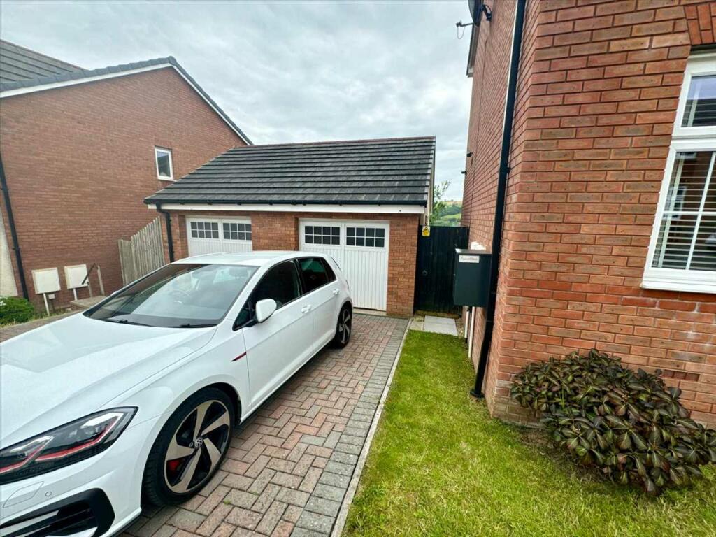 Additional property image - Highfields, Porth