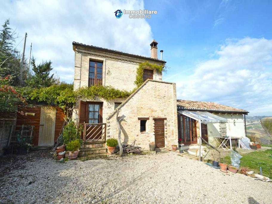 2 bedroom cottage for sale in Città Sant`Angelo, Pescara, Abruzzo, Italy 2 bedroom cottage for sale in Città Sant`Angelo, Pescara, Abruzzo, Italy