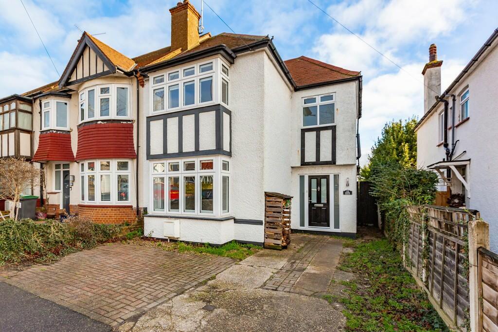Main image of property: Park Road, Leigh-On-Sea, Essex, SS9