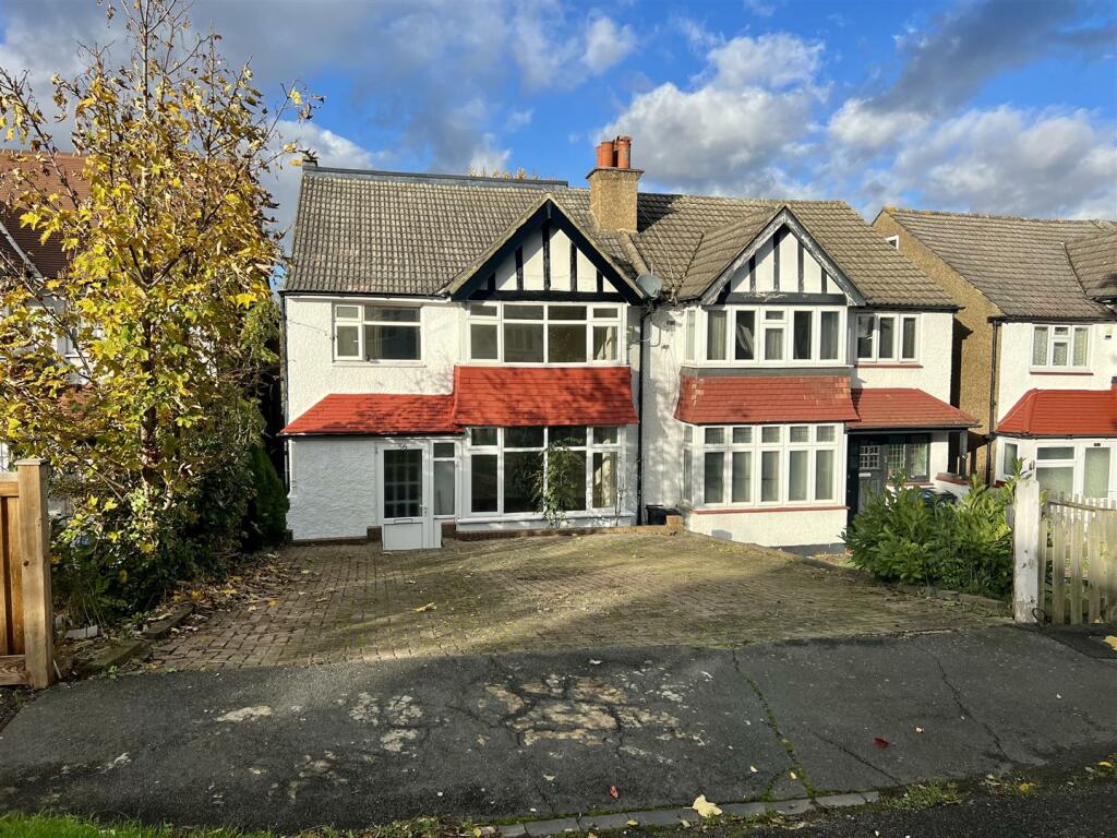 5 bedroom semidetached house for sale in Pollards Hill North, London, SW16