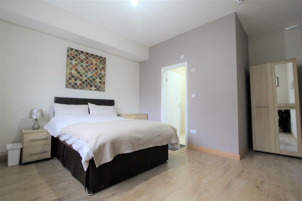Additional property image - Meadvale Road, Croydon