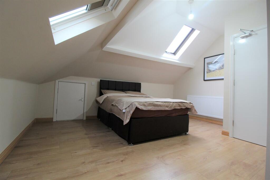 Additional property image - Meadvale Road, Croydon