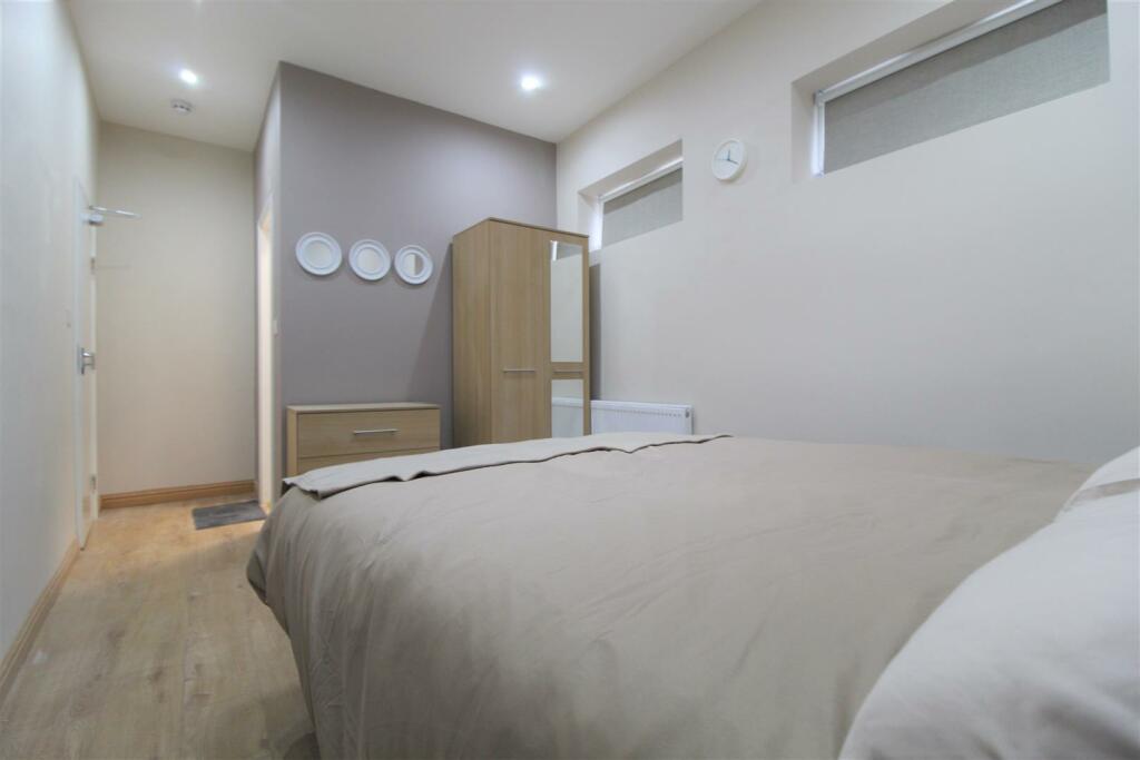 Additional property image - Meadvale Road, Croydon