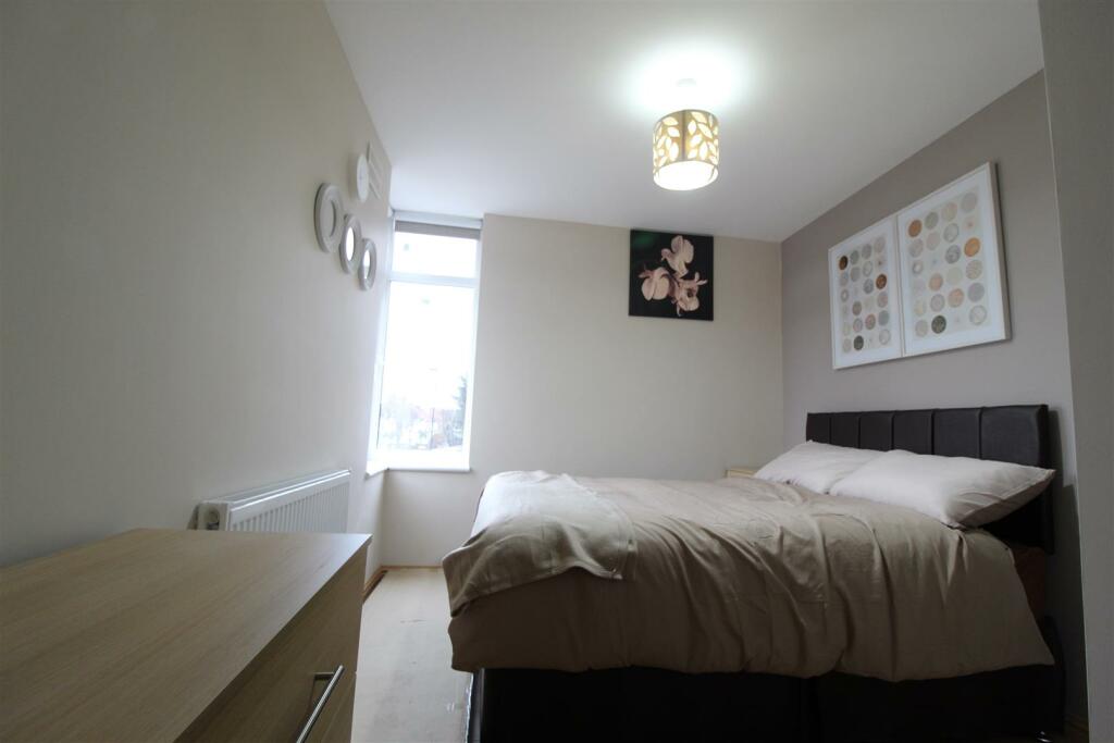 Additional property image - Meadvale Road, Croydon