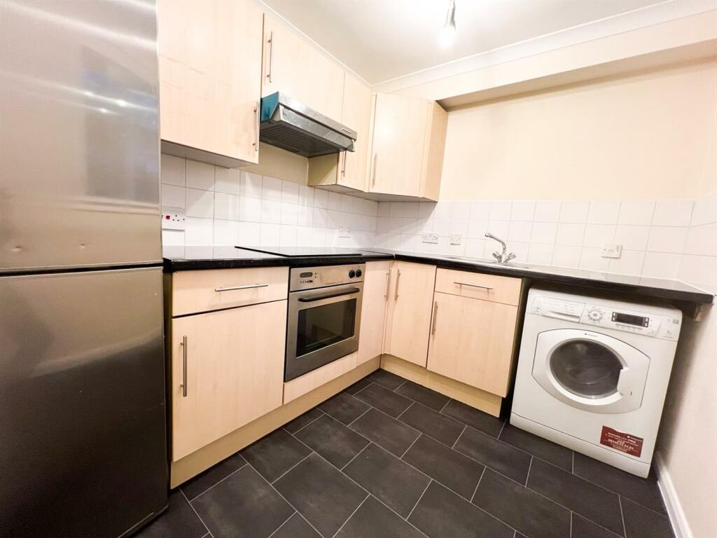 Additional property image - Fairbairn Close, Purley