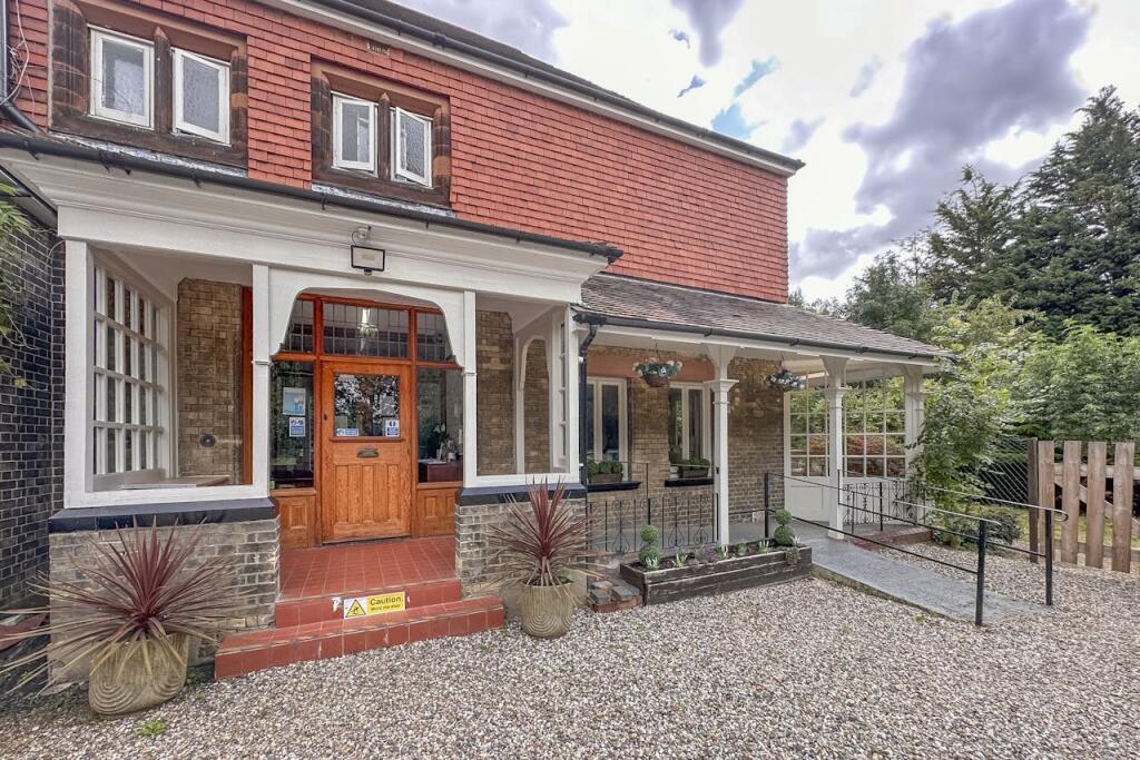 Additional property image - Marcris House, Coopersale Lane, Theydon Bois, Epping, CM16 7NS