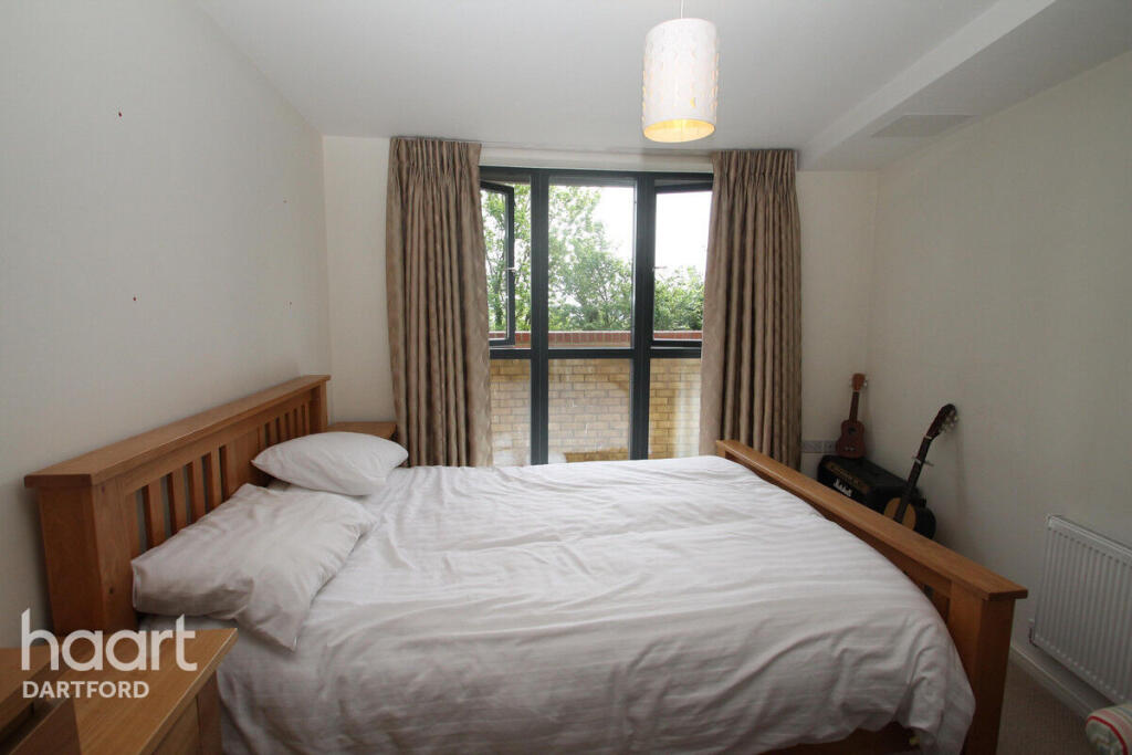 Main image of property: Fieldfare Lane, Greenhithe