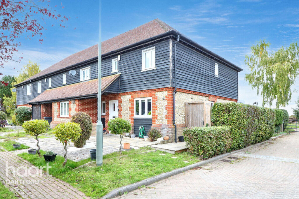 Main image of property: Glovers Close, WESTERHAM