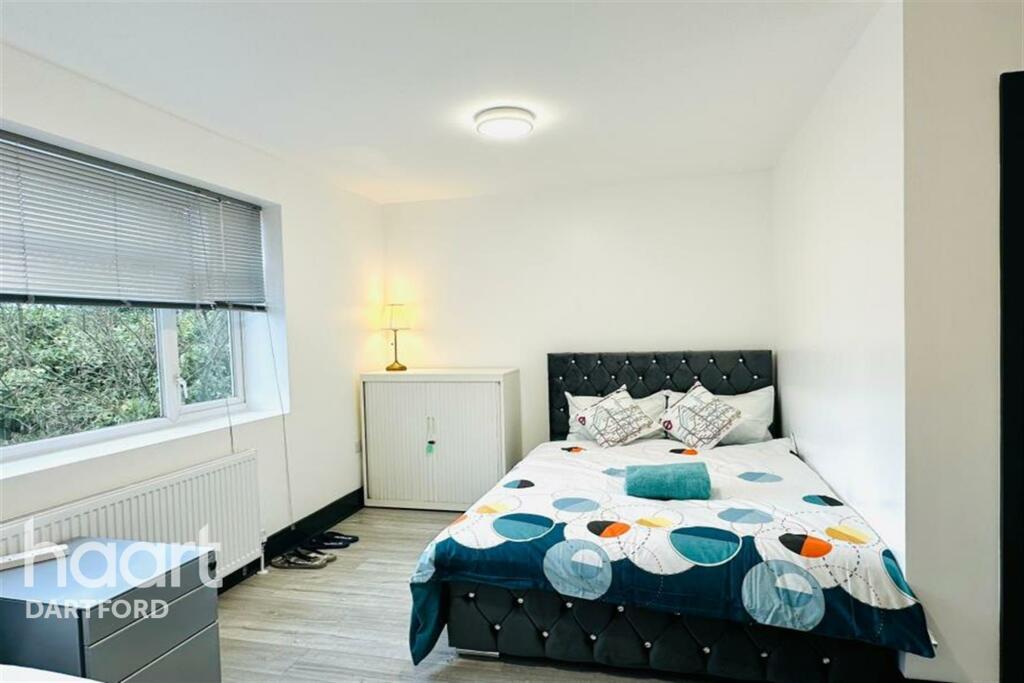 1 bedroom house share for rent in Pilgrims Way, DA1