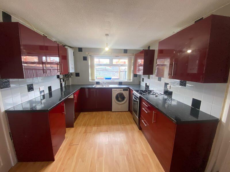 3 bedroom terraced house for rent in Bank Lane, Salford, M6