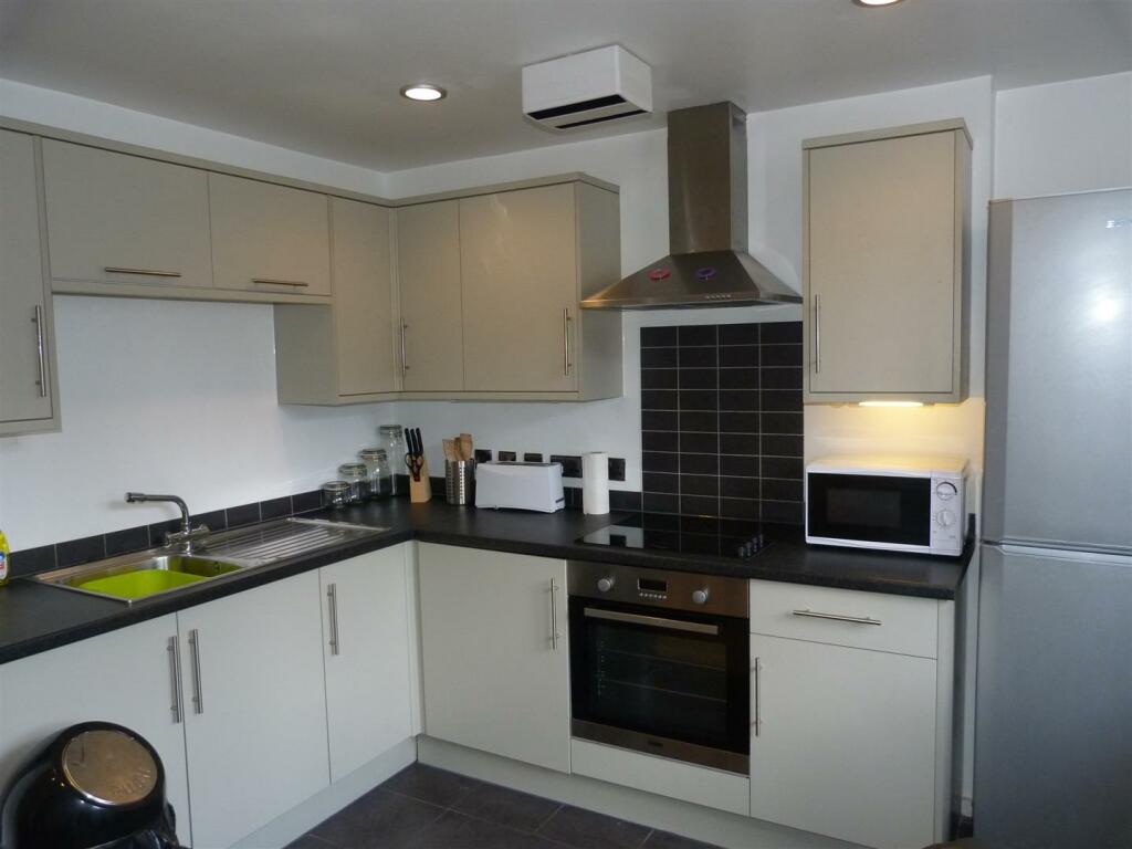 Additional property image - St Mary Street, Cardiff