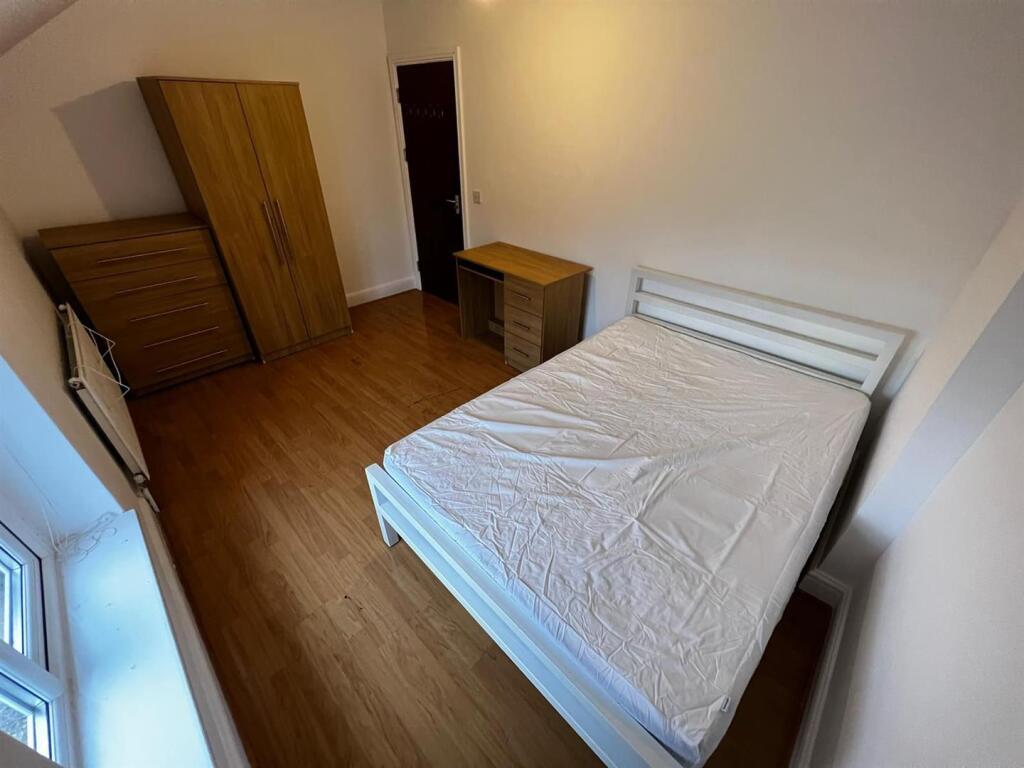 Additional property image - City Road, Cardiff