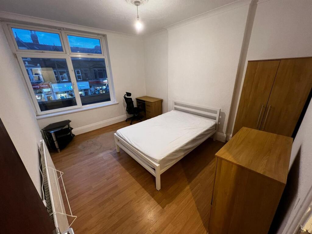 Additional property image - City Road, Cardiff
