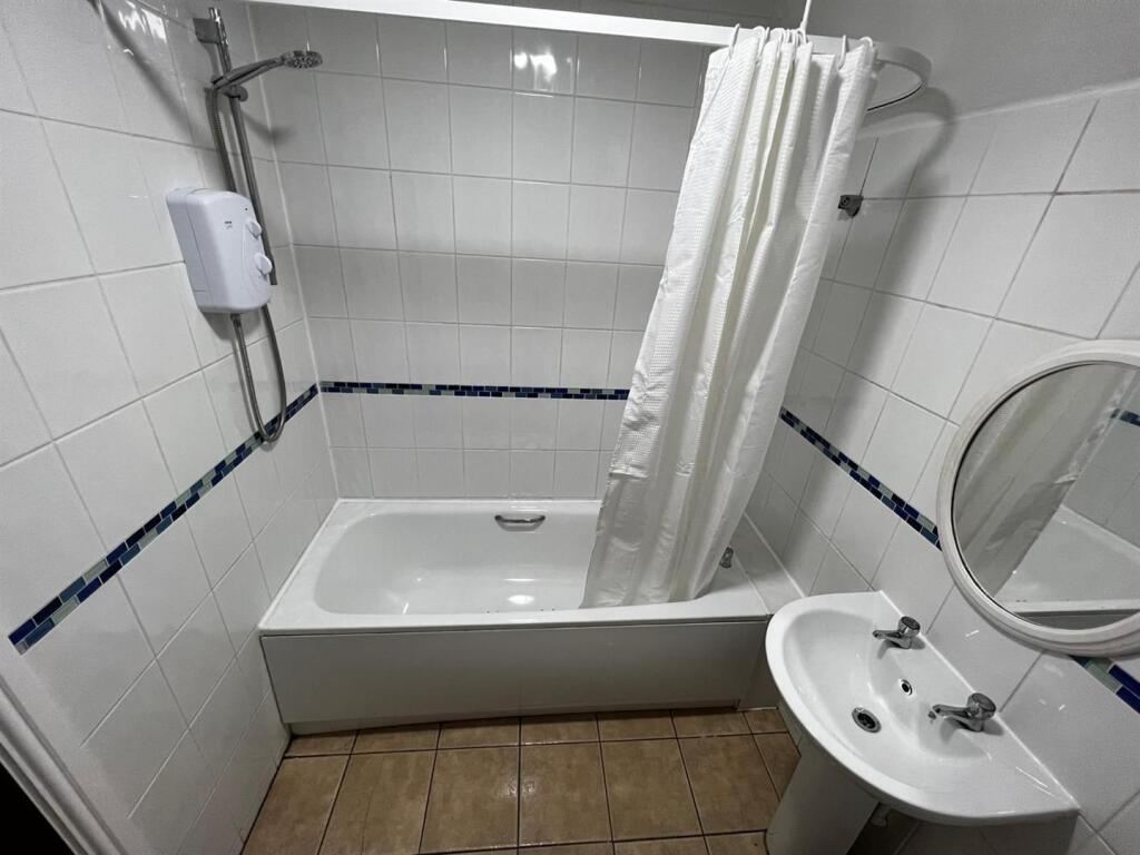 Additional property image - City Road, Cardiff