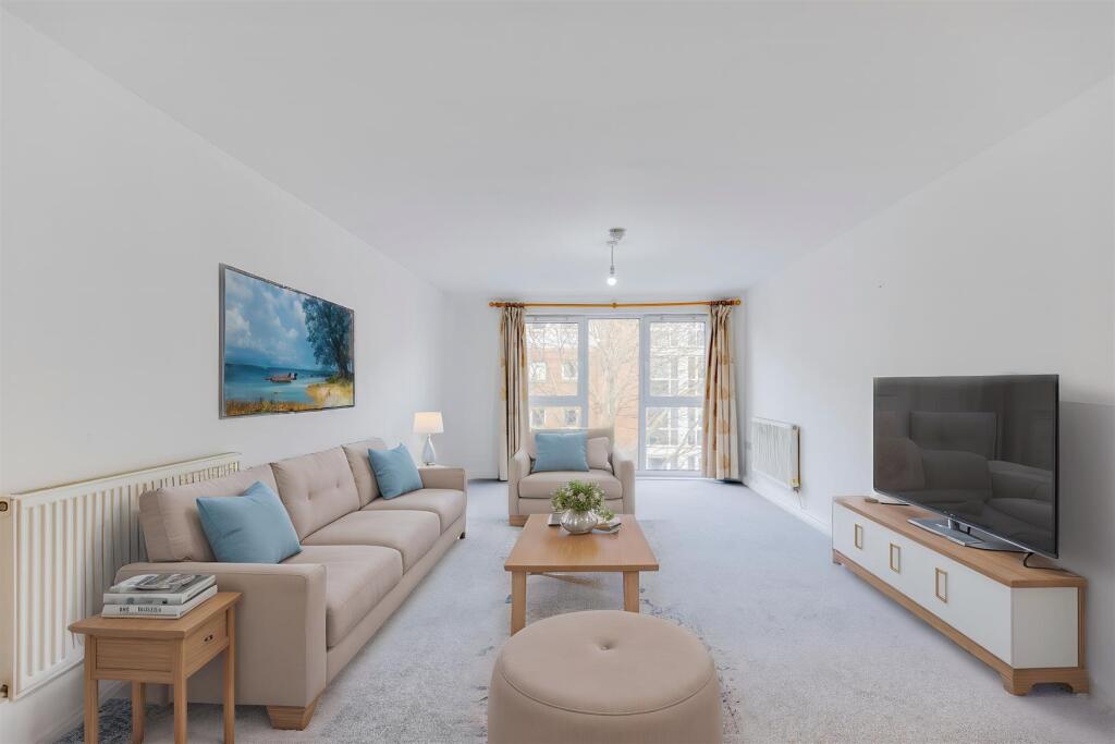 Main image of property: 2 Bed Apartment, Lock Keepers Court