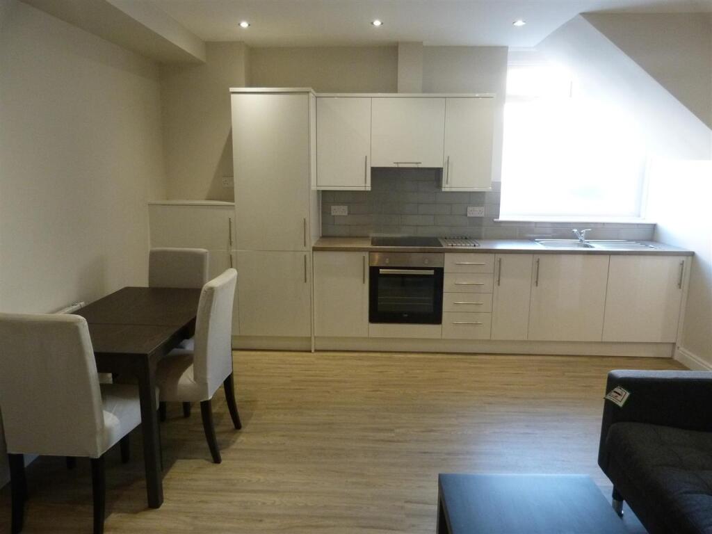 Main image of property: Topaz House, 2 bed flat