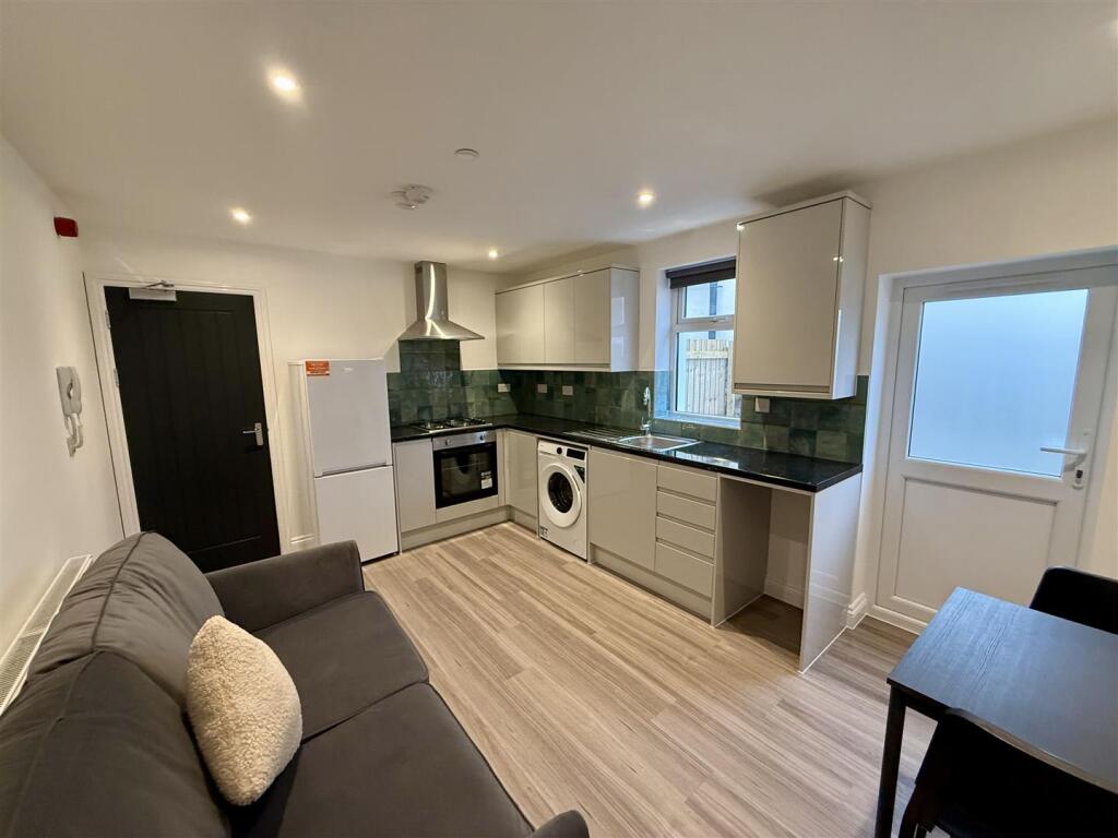 Main image of property: Colum Road, Cathays