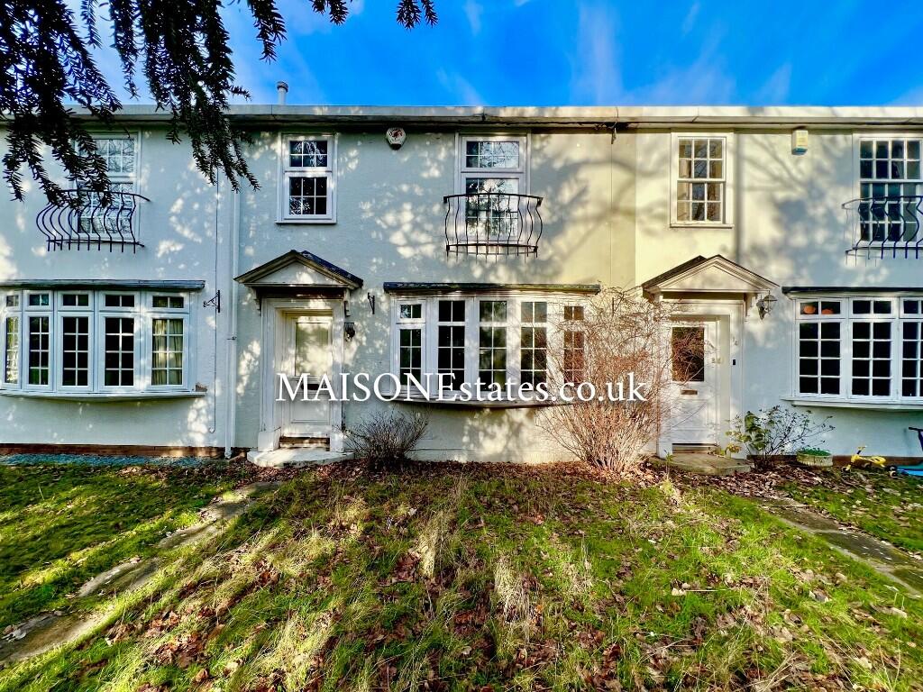 Main image of property: Dereham Court, LEAMINGTON SPA, CV32