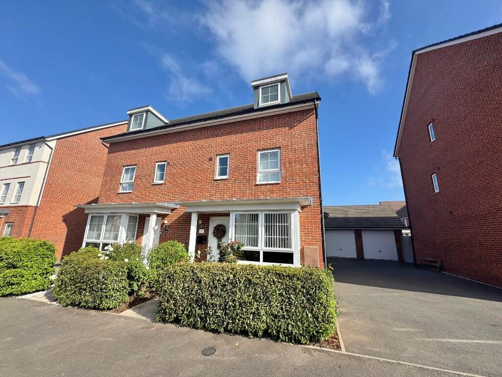 Main image of property: Topiary Road, WEDDINGTON, Nuneaton, CV10