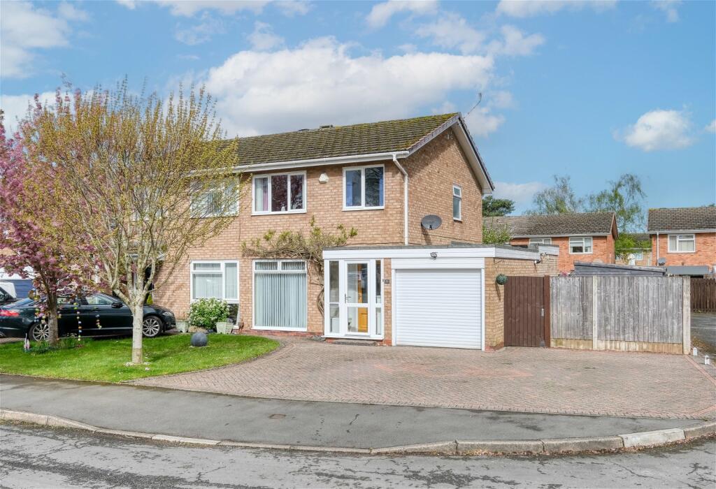 3 bedroom semidetached house for sale in Paxton Close, Harwood Park