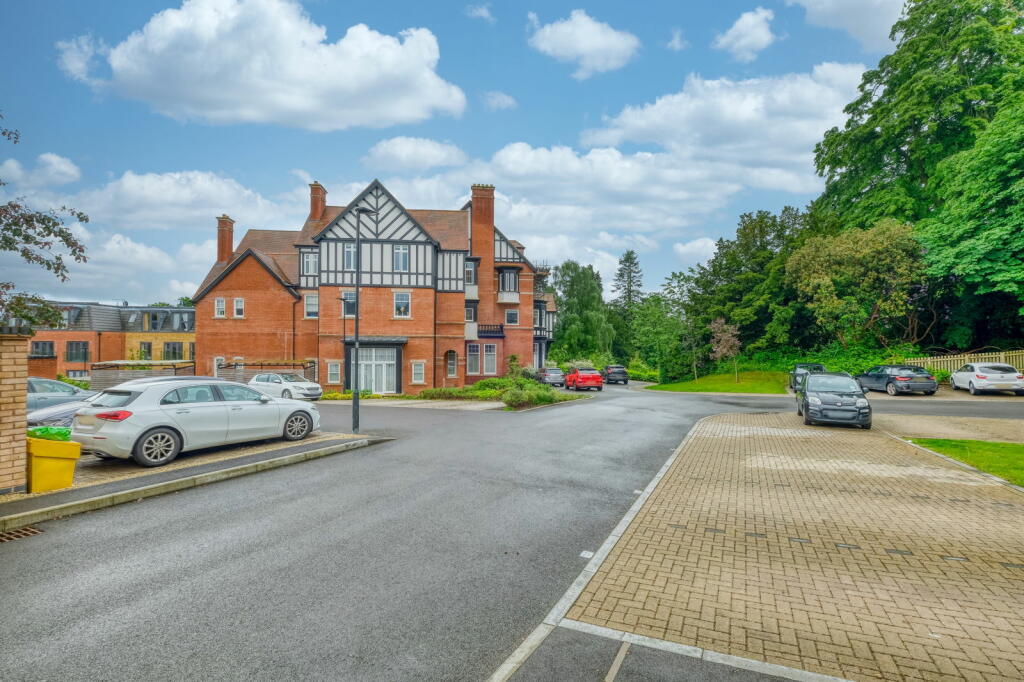 Additional property image - Manor House, 86, New House Farm Drive, Bournville, Birmingham, B31 2GJ