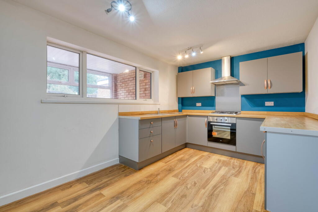 Additional property image - Spenser Walk, Catshill, Bromsgrove, B61 0NE