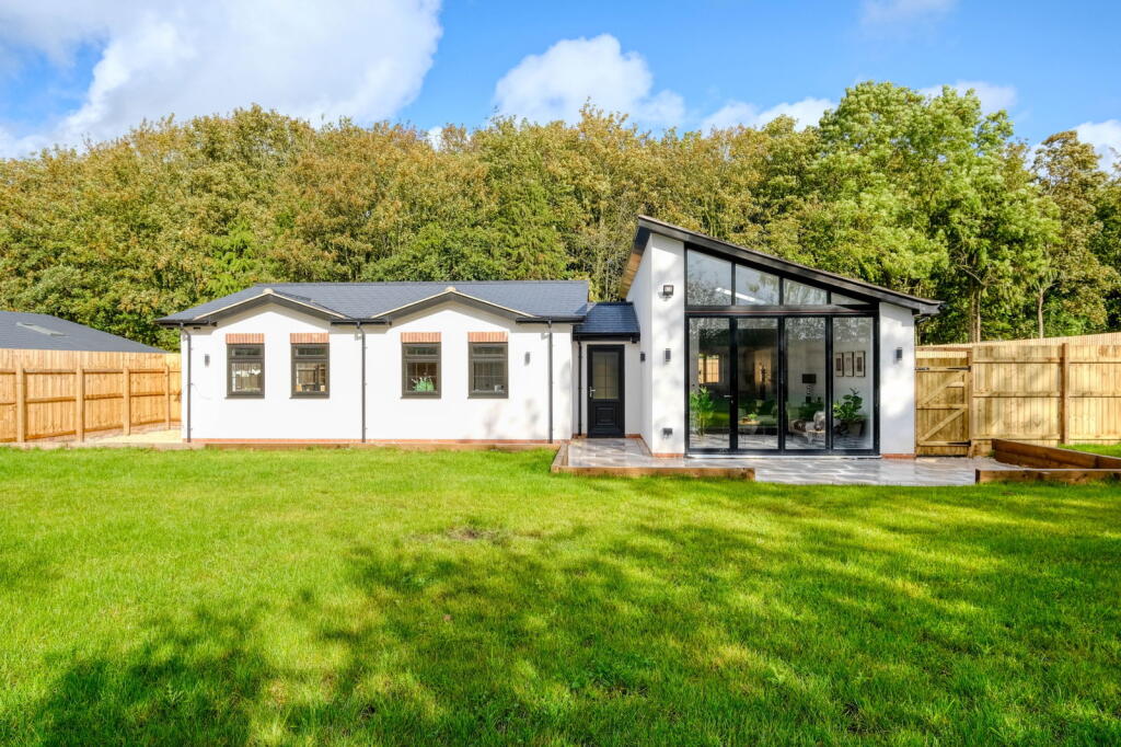 Main image of property: Woodland Mews, Stoke Prior, Bromsgrove, B60 4AE
