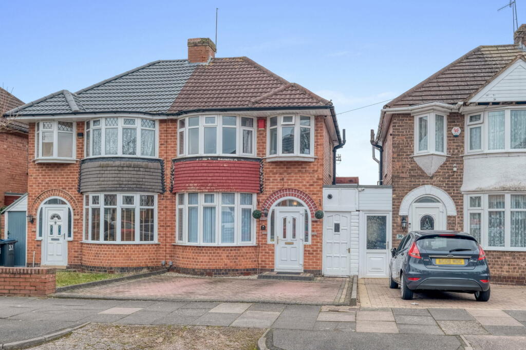 Main image of property: Ryde Park Road, Rednal, Birmingham, B45 8RE