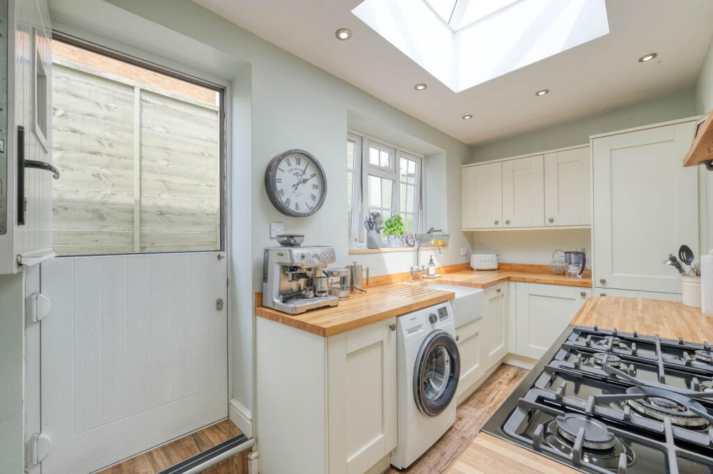 Additional property image - Stourbridge Road, Fairfield, Bromsgrove, B61 9LZ