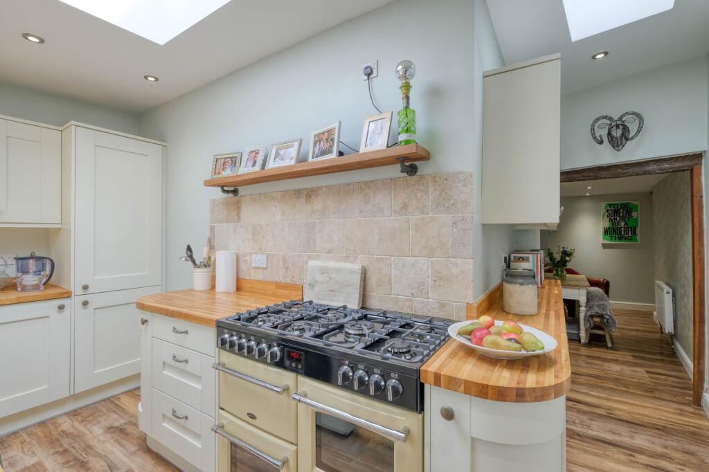 Additional property image - Stourbridge Road, Fairfield, Bromsgrove, B61 9LZ