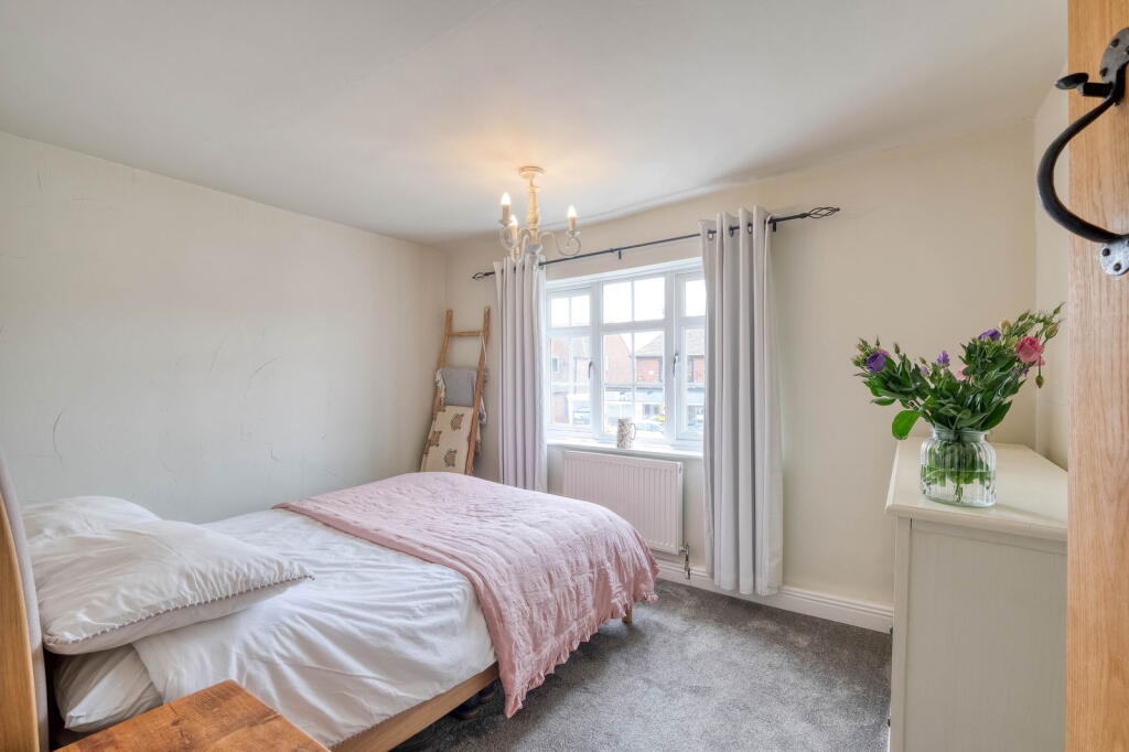 Additional property image - Stourbridge Road, Fairfield, Bromsgrove, B61 9LZ