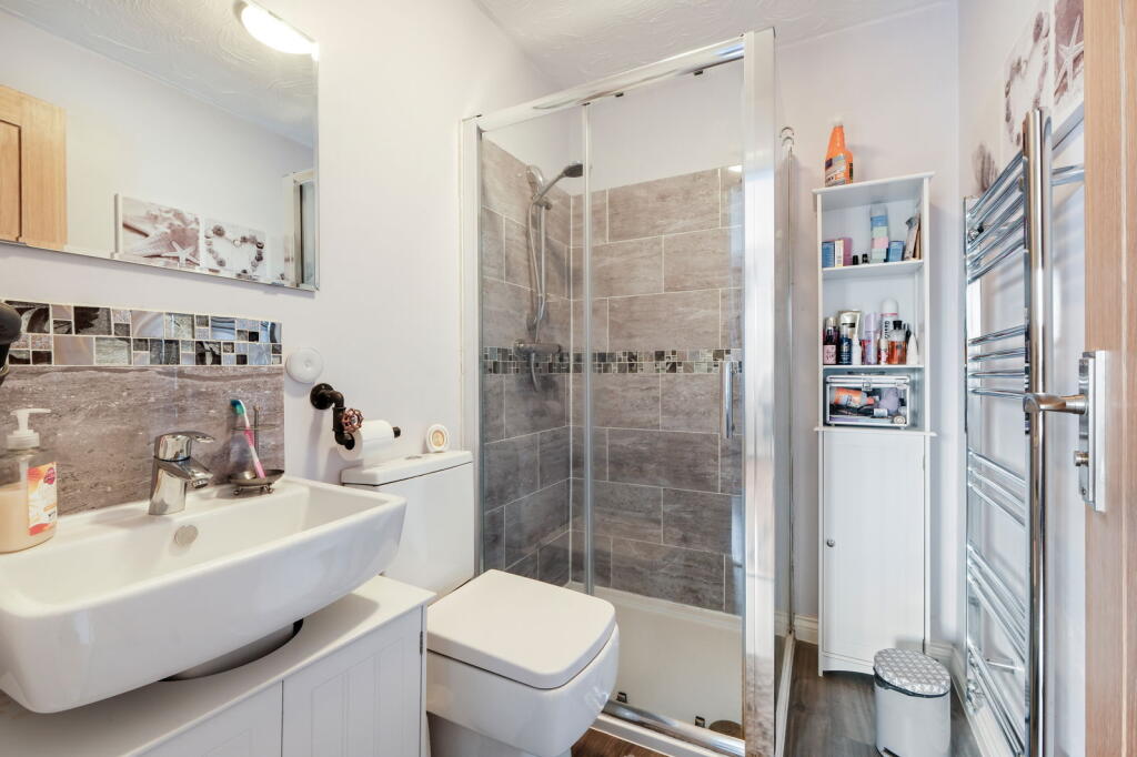 Additional property image - Sandown Drive, Catshill, Bromsgrove, B61 0SD